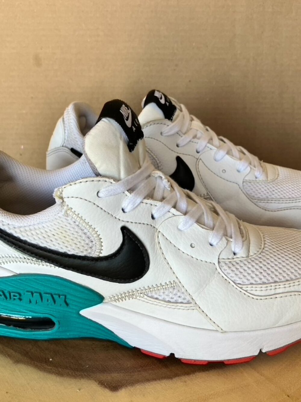 NIke Air Max EXCEE sneakers